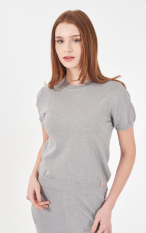 Kort fijn truitje met korte mouwen