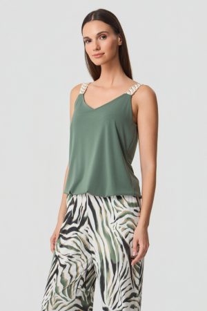 Effen top op stropje met mooie bretel