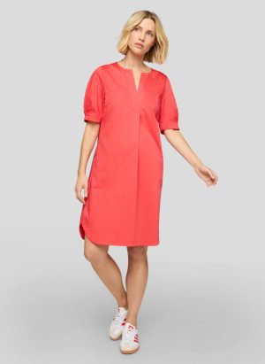 Effen kleedje met mooi mouwtje