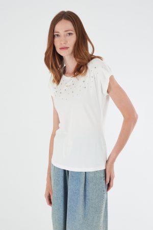 T-shirt met studs