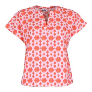 T-shirt op rekkertje met print