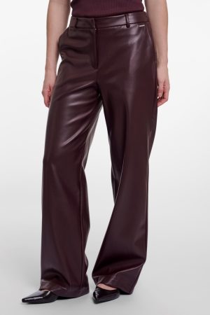 Georgina - Leatherlook bredere broek